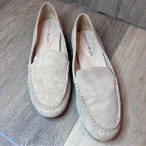 Antonio Melani Beige Suede Loafers | Size 7.5M | Classic Slip-On Elegance